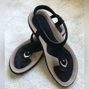Women’s sandals